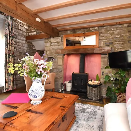 1 Bed In Richmond 44401 Prázdninový dům